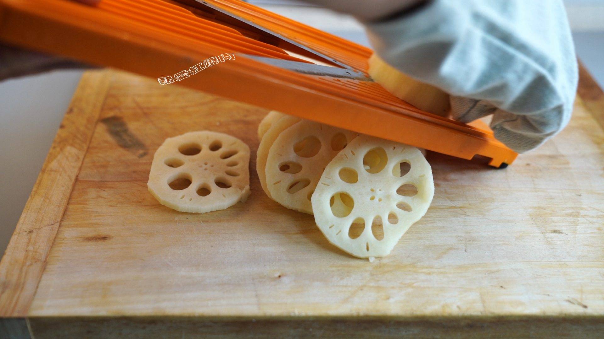 藕片|吃着甜甜的嚼着有韧性，可以用手捏着吃没想到藕还能这么做