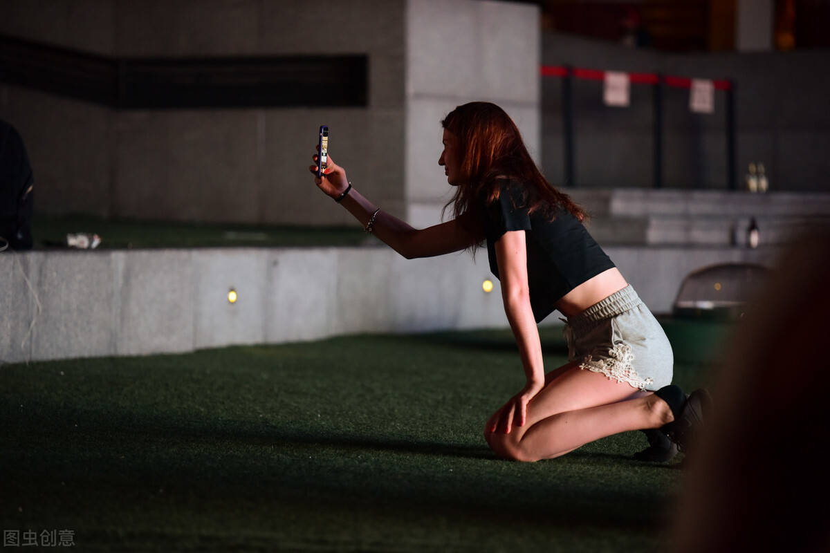 工作|欧美制服搭配的风格是怎么样的