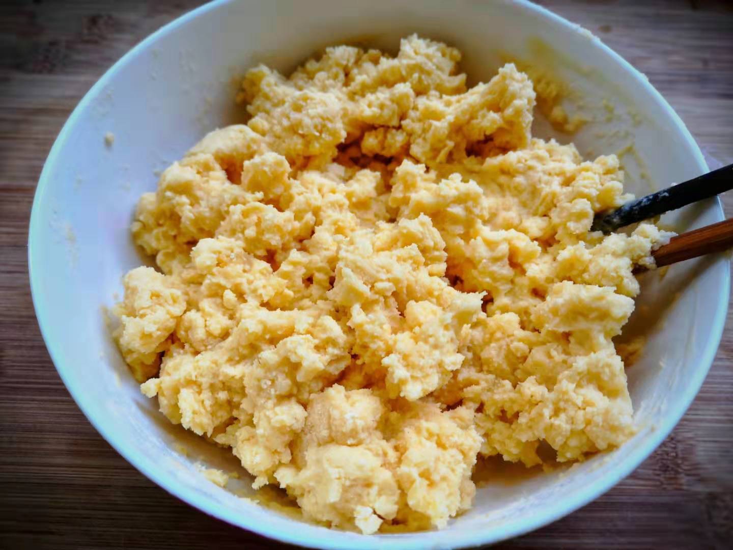 葱花饼|开水一烫,咸香诱人,隔三差五必吃1顿秋天清理肠胃就吃这个饼