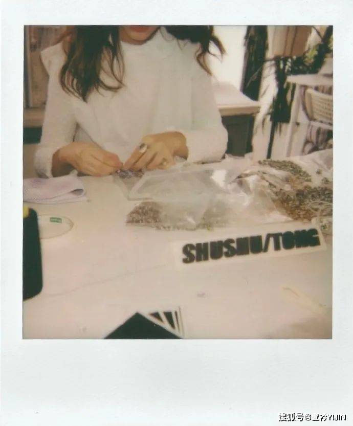 速报|秀场速报 | SHUSHU/TONG女孩请起立，最新系列她来了！