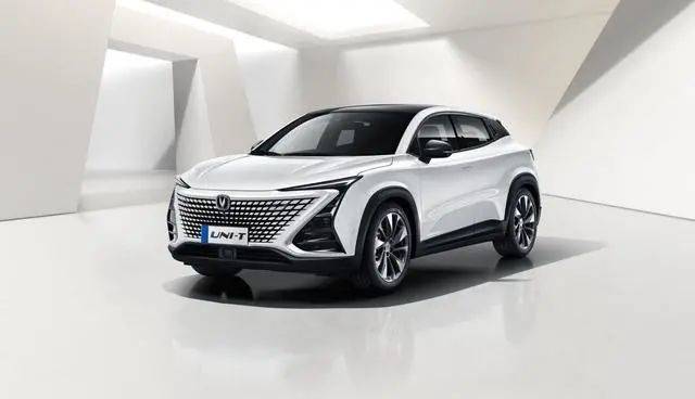 长安uni-t 当代年轻人为什么最喜欢这类的车?