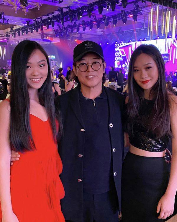 利智好|“最美星二代”公开！李连杰小女儿晒身材照，完美继承利智好基因