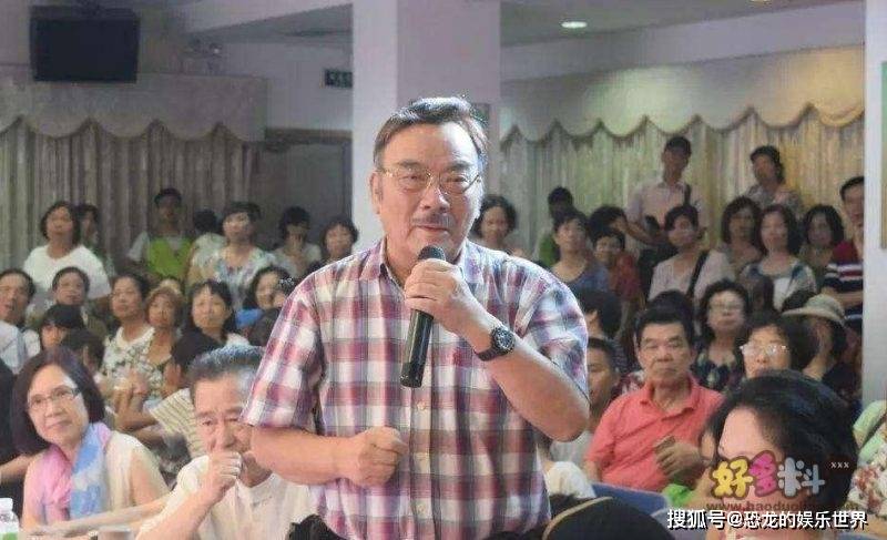 卢海潮和卢海鹏关系 两人不仅名字很像长的也很像