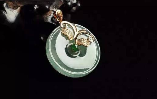 寓意|小小翡翠平安扣，却有大讲究！！