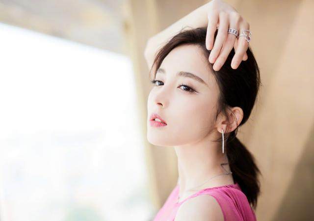 中国最美的5位天然女明星,刘亦菲排第二,第一名没有任何争议