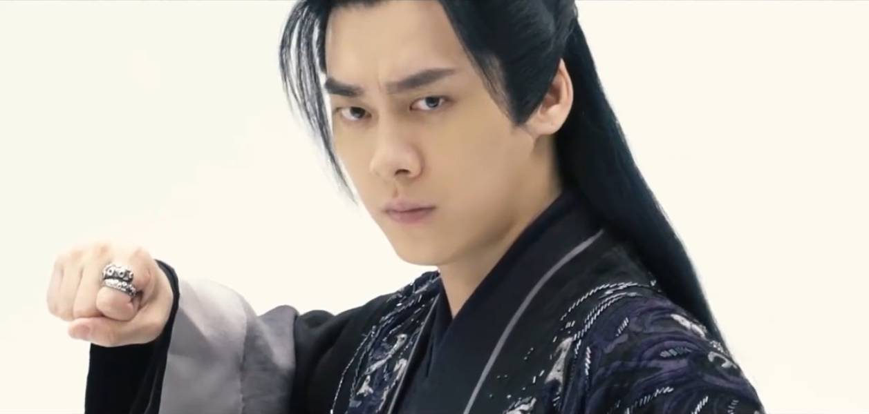 李易峰,陈钰琪主演的古装奇幻剧《镜双城》杀青