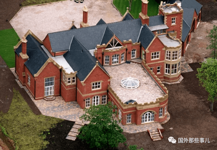 男子中9600万，妻子选择离婚分走一半钱