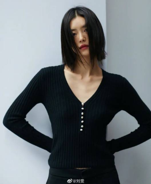 All|全黑穿搭不单调？这3个方法刘雯要和你聊一聊！