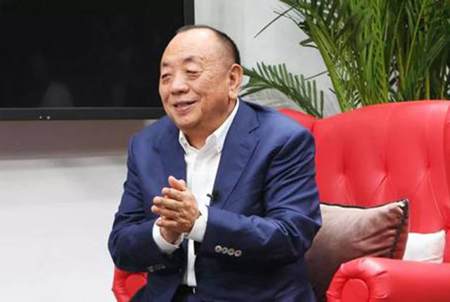 医疗界|他靠“医院”赚千亿，打造出“医疗界华为”，今被曝已移民新加坡