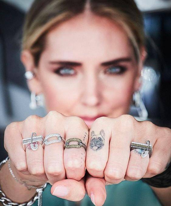 珠宝|没想到迷彩服、牛仔也能做成珠宝，丹宁布结合钻石实在太另类了