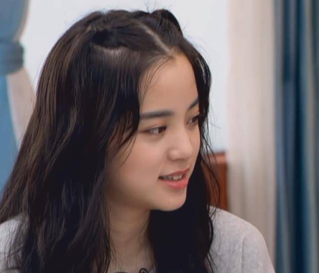 欧阳娜娜个人资料简介详细 0584aa21f1f94fe8b4f618a323343597.jpeg