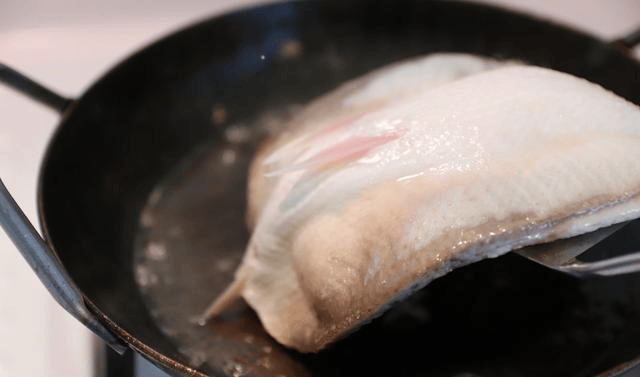 怎样炒肉不粘锅又不溅油 57a66286c30a4dc59d9a9b584e6d5744.png