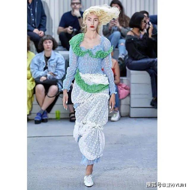 女性|新锐品牌yuhan wang国内首秀 | 极致的浪漫主义,拥抱女性的柔软力量