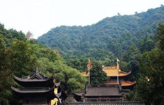 浙江的山上为什么都有寺庙 7c7c0cddf45d405db09d9309a3f48746.jpeg