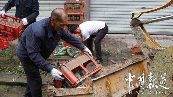 朱杨镇|江津区朱杨镇开展联合执法按下美丽乡村建设快进键