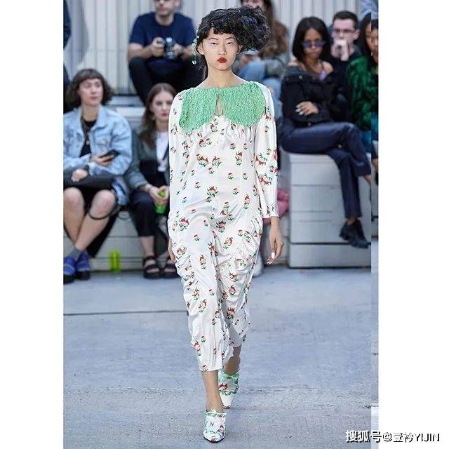 女性|新锐品牌yuhan wang国内首秀 | 极致的浪漫主义,拥抱女性的柔软力量