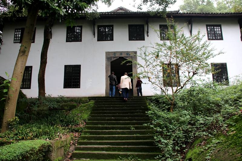 黑石山|一个具有独特的自然景观的风景区——黑石山