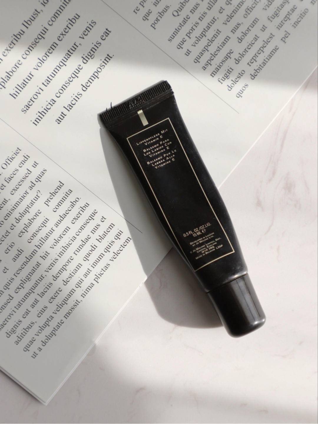 嘴唇|一进秋天,嘴巴比脸还干!用了它,男朋友整天捧着我的嘴亲