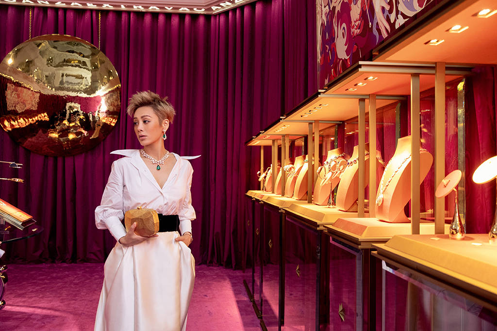 钟楚曦|宁静、娜扎、钟楚曦盛装出席时尚活动，唐艺昕产后首亮相暴露身材