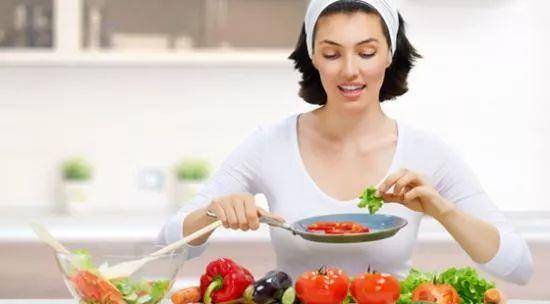 宝宝|哺乳期三类食物多吃下奶、利水消肿,还能促进宝宝脑部发育