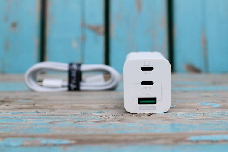 电动车充电方便插头 b620325df5ce451e99ee5effacf0b6f3.jpeg