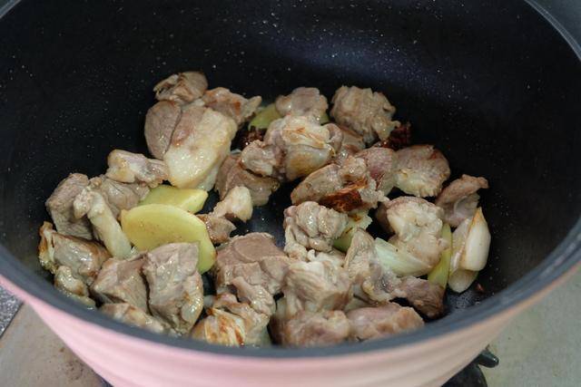 什么炖羊肉驱寒 e3e2cf94cc0c4a39858300d881fface1.jpeg