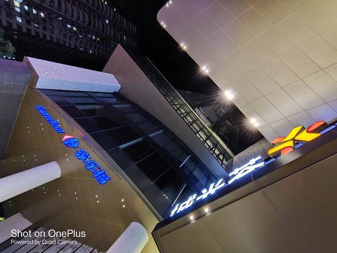 真香|一加 8T详细评测：3399元的真香屏幕超旗舰