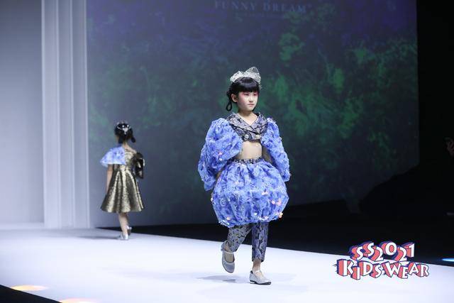 时尚|科技与时尚相融合——FUNNY DREAM高定礼服童装秀