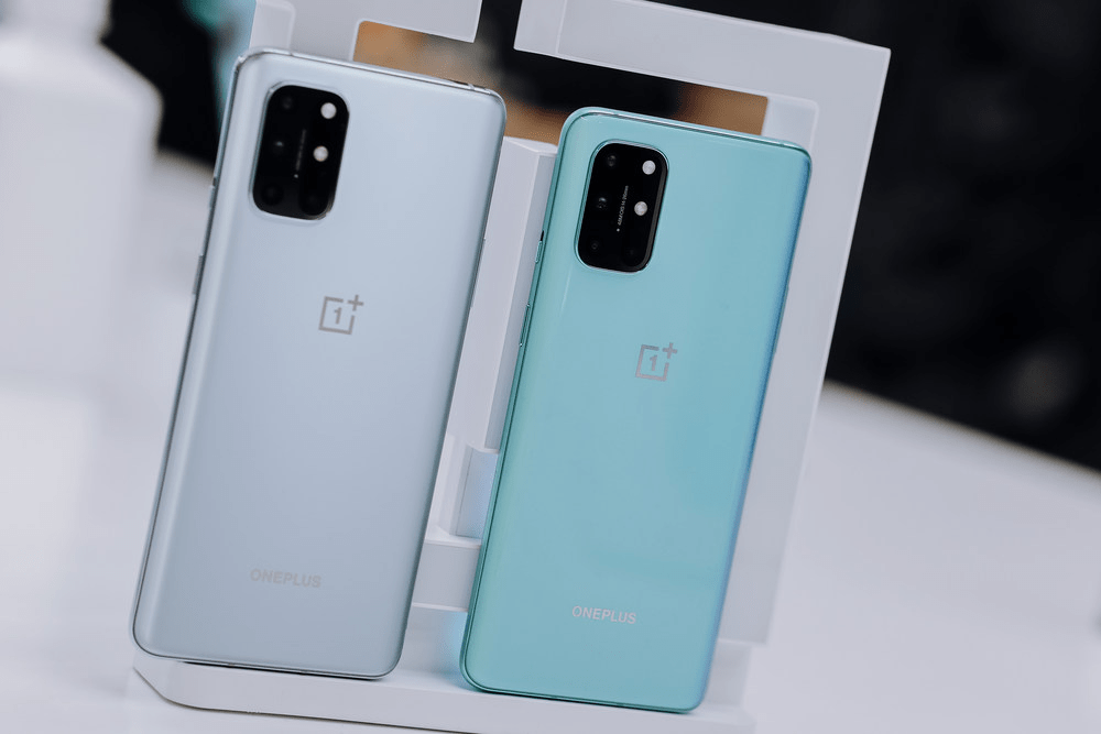 新机|一加 8T现场上手：屏幕超旗舰 3399元起真香