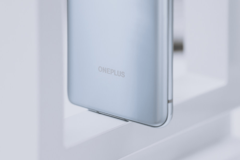 新机|一加 8T现场上手：屏幕超旗舰 3399元起真香