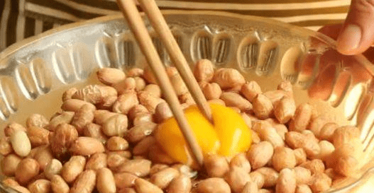 花生米做法大全简单又好吃视频 4b81b5c970ff41d6ba79593d2210326b.png