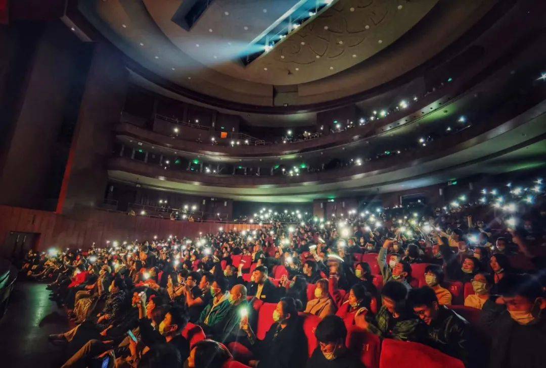 杭盖乐队 北归 保利剧院 杭盖与铜管|杭盖《北归》巡演下半程巡演呼和浩特站圆满落幕，精彩继续启程