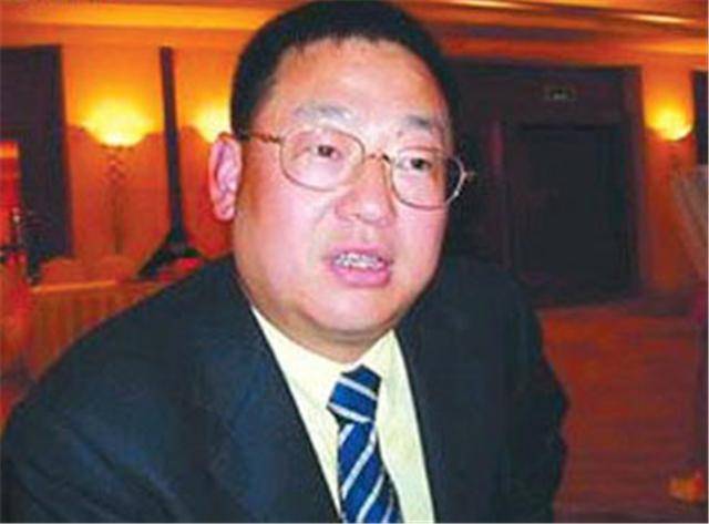 王小丫与第一任丈夫的罗曼史:离婚了,前夫仍送她花_吕成功
