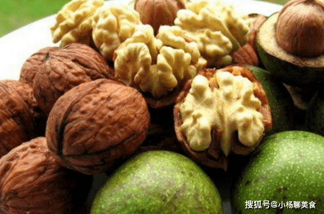 补脑的食物有哪些？补脑、提高记忆食物排行榜，看看你能才对几个
