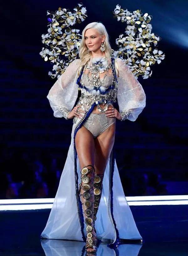 热巴|从千年狐狸脸到总攻2.0，热巴这是把自己的变美秘籍告诉了好闺蜜？