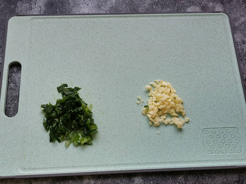 零食|焦香酥脆，既是主食也能当零食，做多少都没剩儿！剩馒头这样做