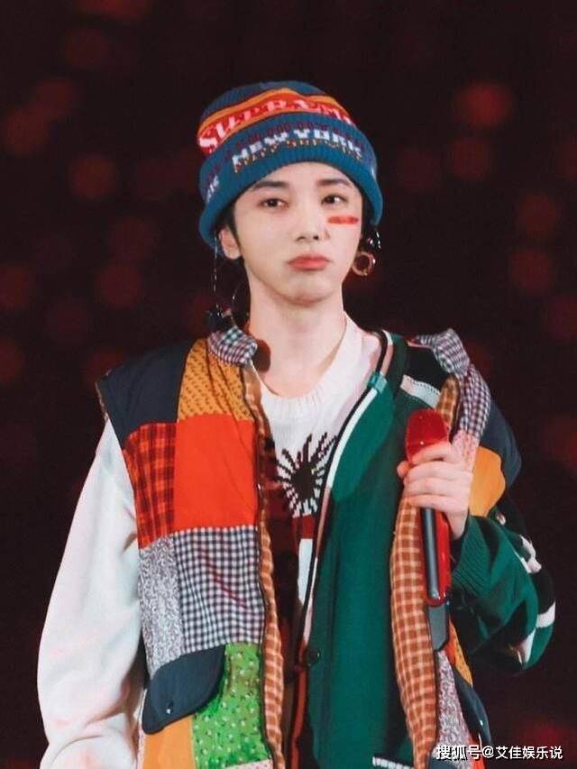 为什么叫火星华晨宇 ba84e85f6fd14681b677d5297611babe.jpeg