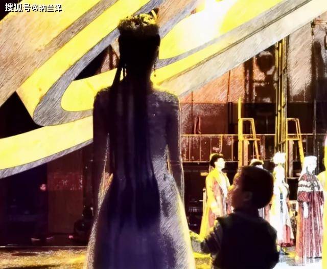 佟丽娅晒母子睡前聊天视频,被儿子吐槽“妈你都瘦成啥样了?”