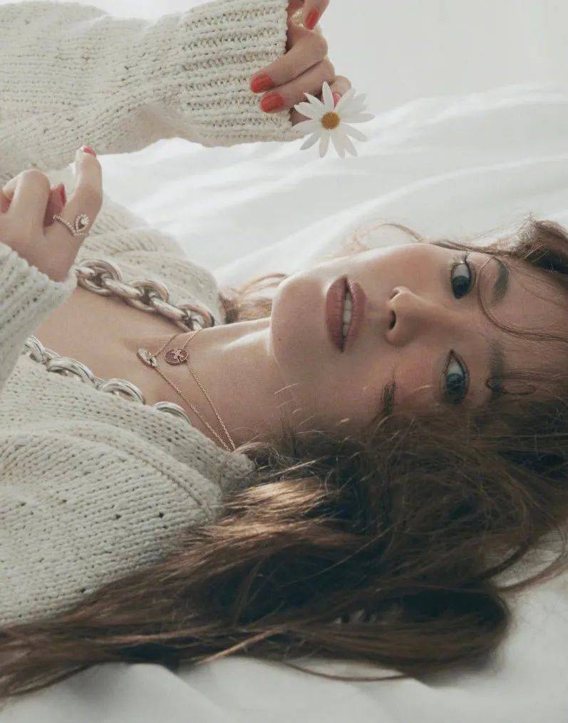 乔妹|39岁宋慧乔刷上日落腮红 一下年轻了10岁