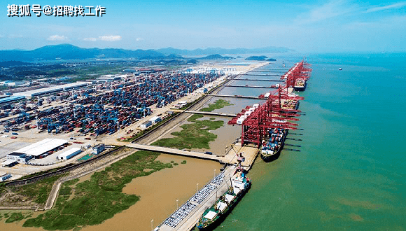 什么是高级船员普通船员 7788ebc422b14432abccc83d102d4e56.png