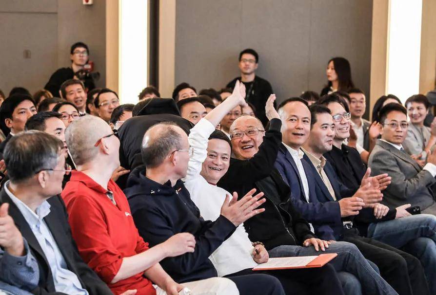 故事传记|马云最重要的一次“创业”，迎来五年“小考”