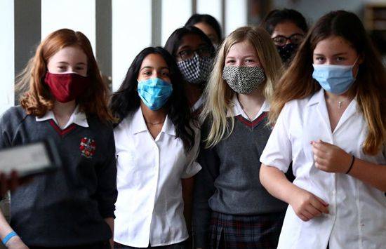 英国招募年轻志愿者感染新冠病毒 寻求加快疫苗研发