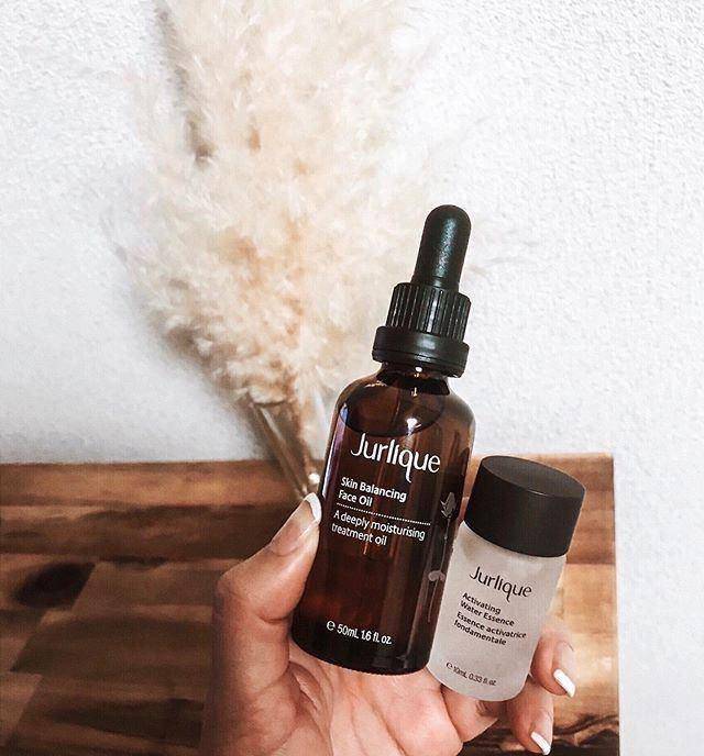 肌肤|护肤油真的很有油吗？抹油真的很快乐，特别是在现在