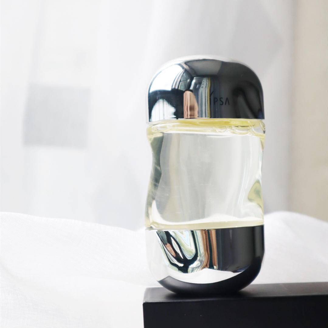 肌肤|护肤油真的很有油吗？抹油真的很快乐，特别是在现在