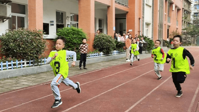 岳池县2020GDP_再见2020你好2021图片(2)