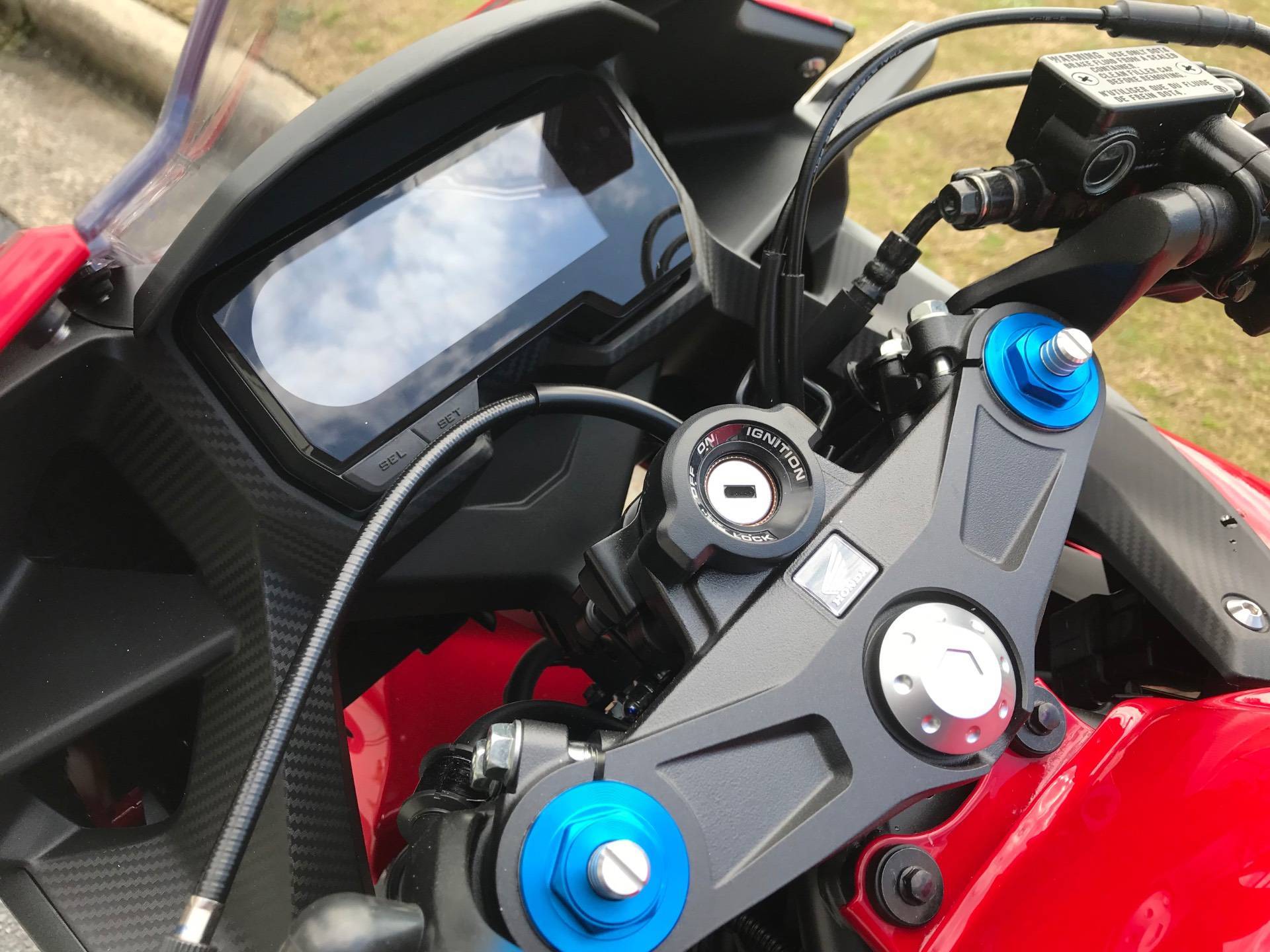 宁愿苦等ninja400 也不要隔壁cbr500r 本田不香吗?