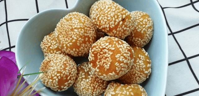 咋样做红薯丸子好吃窍门 b5113483d41c4c98a2b6aff31c11c320.png