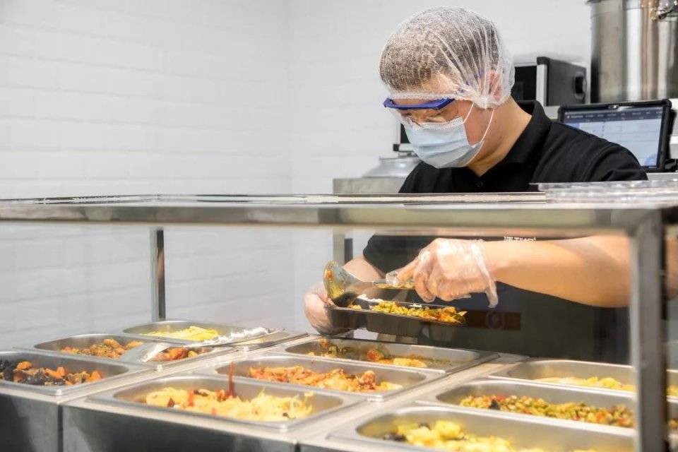 购物|帝都便利店来了！竟藏着打工人的快乐饭堂...