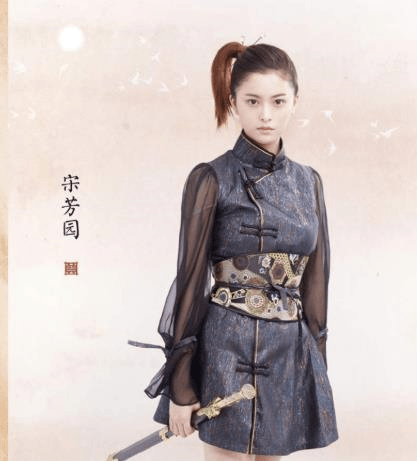 《以家人之名》演小橙子的宋芳园身世坎坷,原是弃婴被养父母收养
