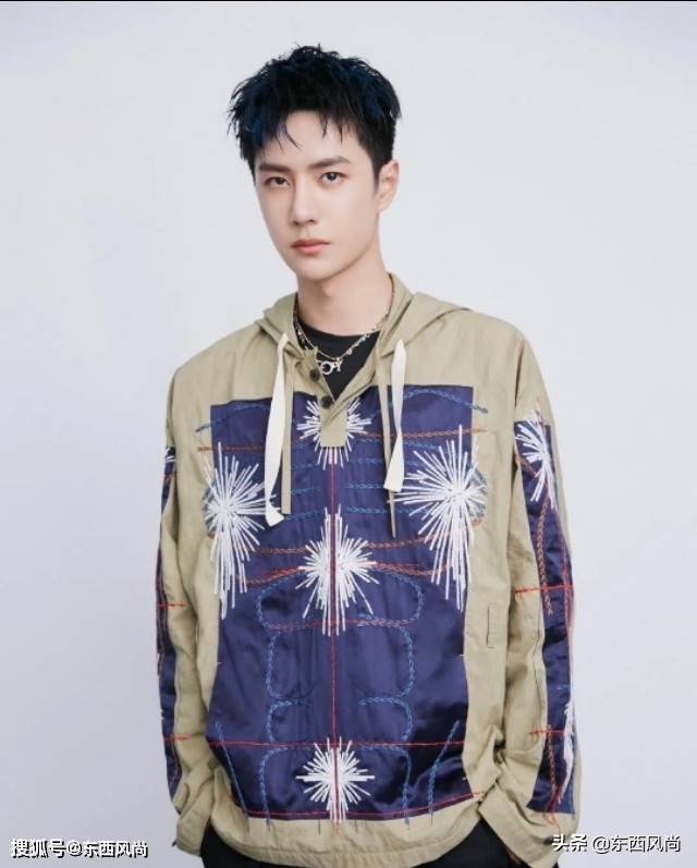 层次感|叠戴项链，既增加了层次感，又显得脖子线条更加修长